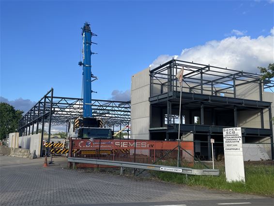 Nieuwe loods en kantoren voor Siemes NV - Beringen