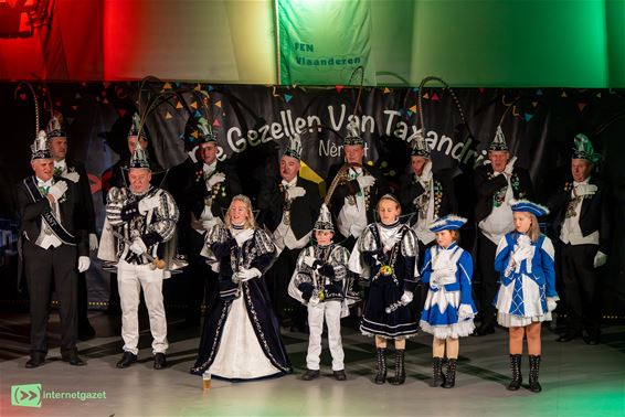 Nieuwe prinsenparen klaar voor 't carnavalsseizoen - Pelt