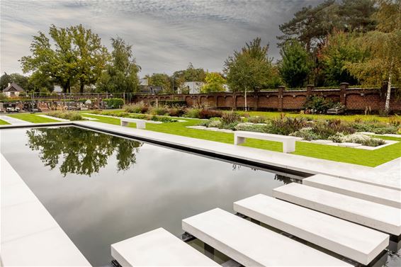 Nieuwe vijvertuin parkbegraafplaats Genk-Centrum - Genk