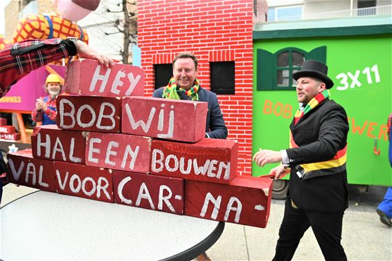 Nog even de carnavalsstoet van gisteren - Lommel