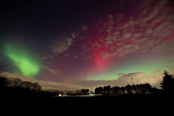 Noorderlicht boven Kleine-Brogel (2) - Peer