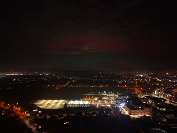 Noorderlicht verrast Noord-Limburgse hemel - Pelt
