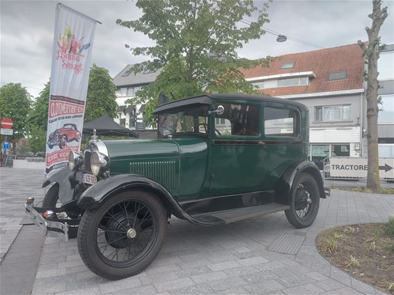 Oldtimertreffen in het Dorp - Lommel