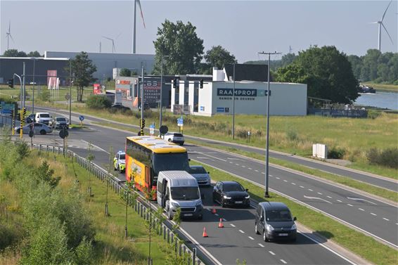 Oliespoor op Beringse brug