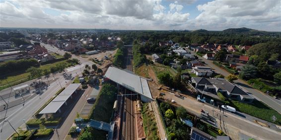 Ondertussen aan de brug in Beringen - Beringen