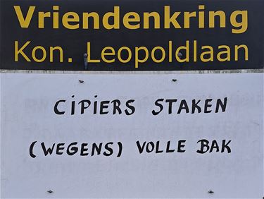 Ondertussen, op de Kon. Leopoldlaan... - Lommel