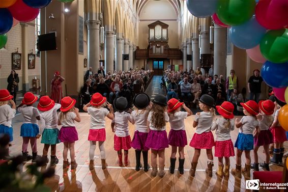 Ook de Boudewijnschool vierde de grootouders - Lommel