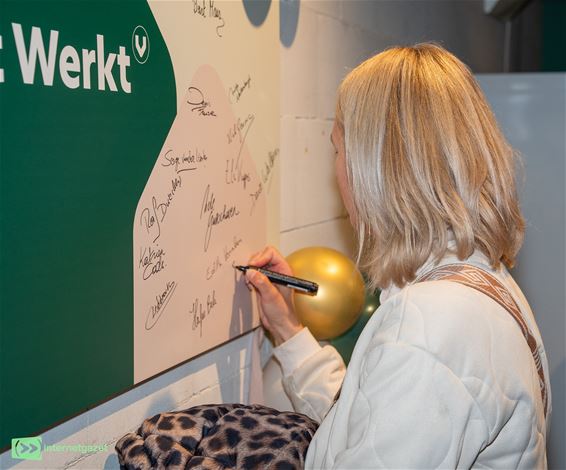 Ook Peer steunt nieuw arbeidscentrum - Peer