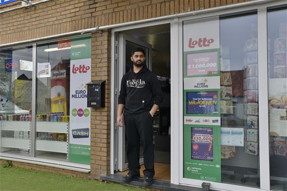 Opening dagwinkel Sandhu - Beringen