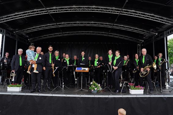 Openluchtconcert door Fanfare Onder Ons - Beringen