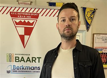 Oudsbergenaar Brecht Paruys verlengt contract