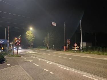 Overweg Koerselsebaan weer open - Beringen