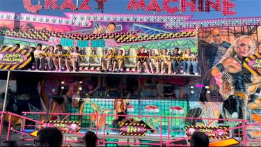 Beringen - Paal kermis onder een stralende zon