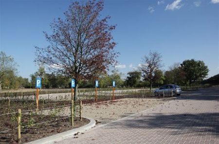 Parking begraafplaats vernieuwd - Lommel