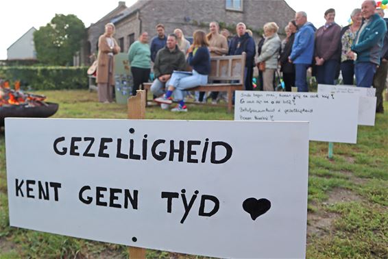 Pelt - Peltenaren vieren massaal de Dag van de Buren