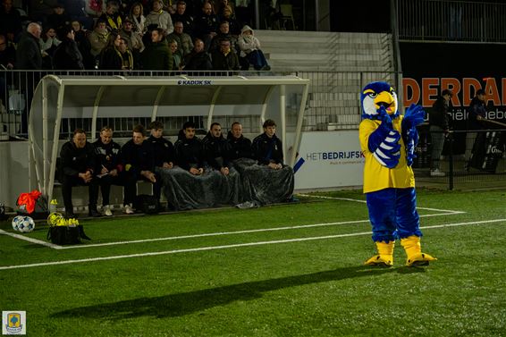 Pep Guardiola incognito langs de lijn bij Kadijk? - Pelt