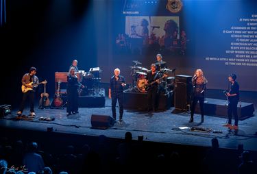 Phil Bee Cocker Band in CC Palethe - Pelt