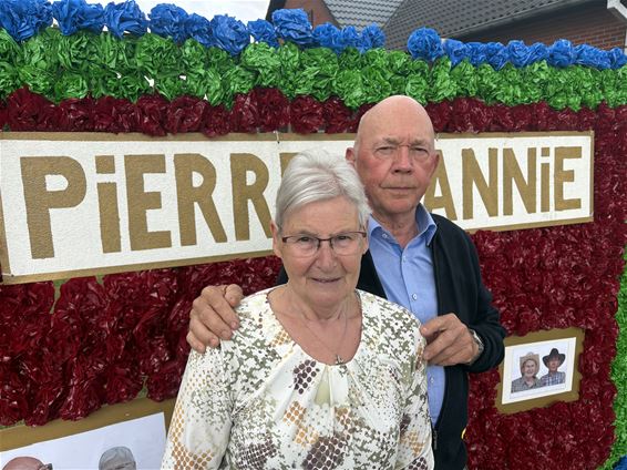 Pierre en Annie vieren gouden huwelijksjubileum - Pelt