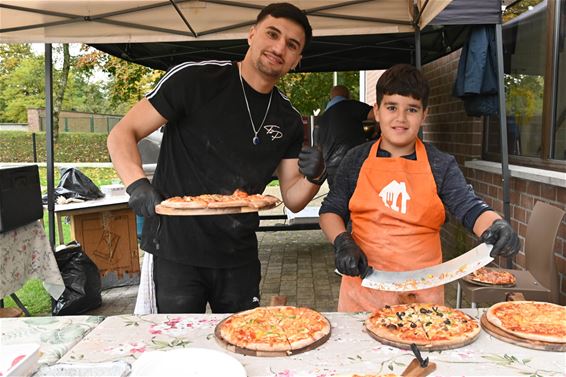 Pizza's op familiefeest Peter Meter vzw - Lommel