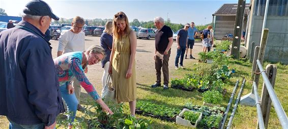 Oudsbergen - Plantenruildag van Tuinhier Oudsbergen op 9 mei