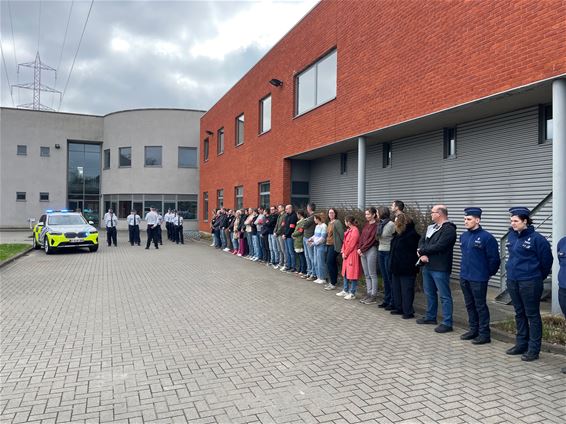 Politie eert overleden collega - Beringen