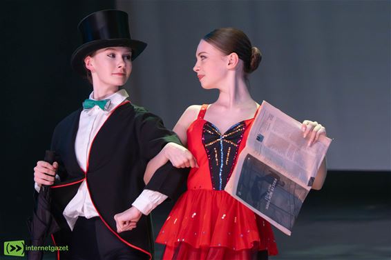 Poolse dansers en Imago Tijl op podium - Pelt