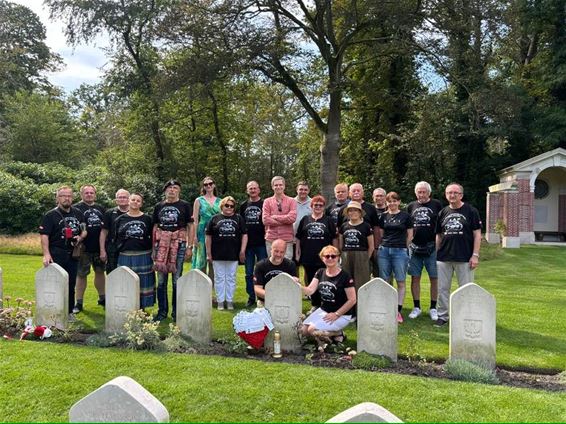 Poolse delegatie bezoekt Liberation Garden - Leopoldsburg