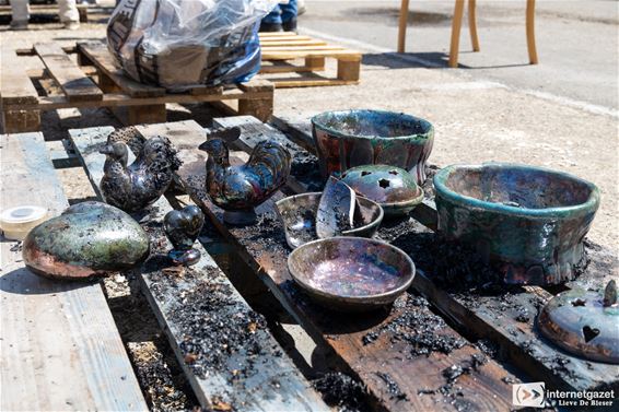 Lommel - Raku stoken bij Ateliers voor Overdag