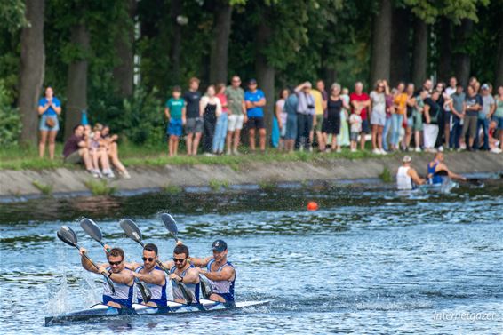 Regatta midden augustus? - Pelt