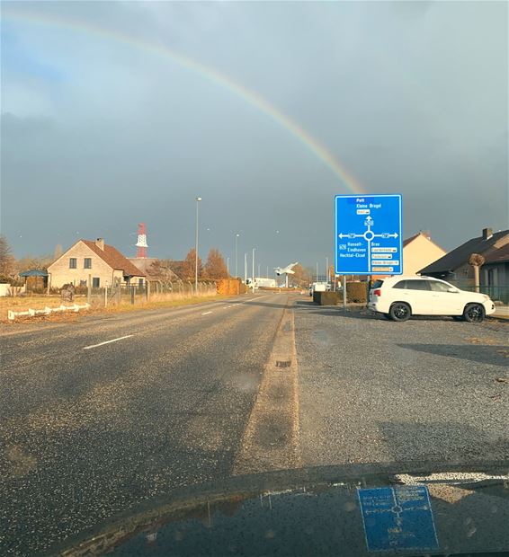 Regenboog wijst de weg naar Pelt - Peer