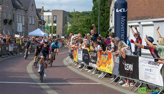 Rembert Fransen wint dorpelingenkoers - Pelt