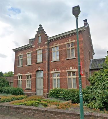 Renovatie pastorie Meeuwen roept vragen op - Oudsbergen