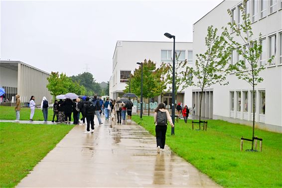Ruim 8.000 leerlingen terug naar de schoolbanken - Beringen