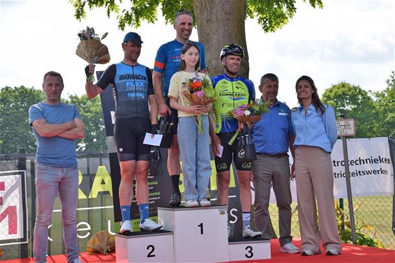 Bree - Ruud Verbraken wint kermiskoers in Holheide