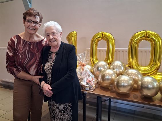 Samana viert 100-jarige Rosa - Beringen