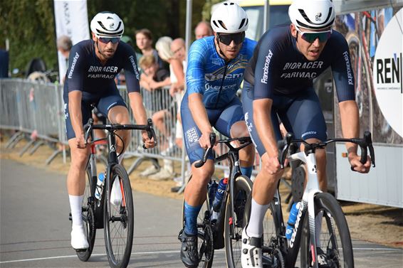 Sander Elen wint Kermiskoers van ’t Lindel - Pelt