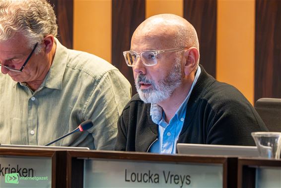 Lommel - Schoolreglement stedelijke basisscholen aangepast