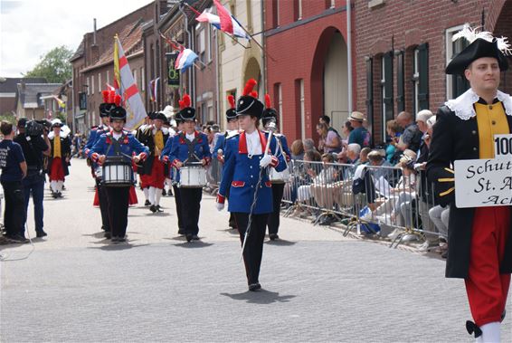 Schutterij Sint-Anna zoekt mars-trommelaars - Hamont-Achel