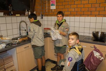 Scouts Beringen-Mijn bakken ze lekker bruin - Beringen