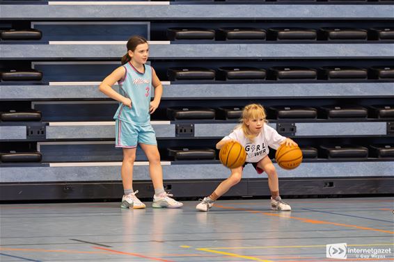 She Fightz for her Future, basket-girlpower - Lommel