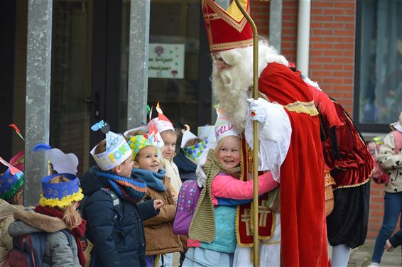 Sint op bezoek bij Helibel-Herent - Pelt