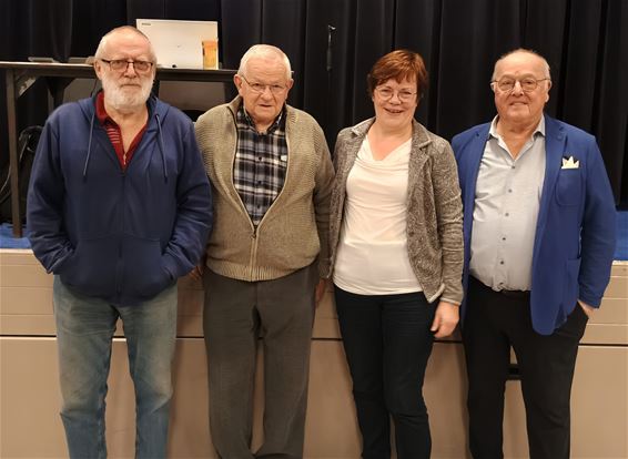 Sint-Theunis zettersprijskamp opent feestweek - Pelt