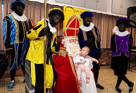 Sint verwelkomd in buurthuis Damsheide - Pelt
