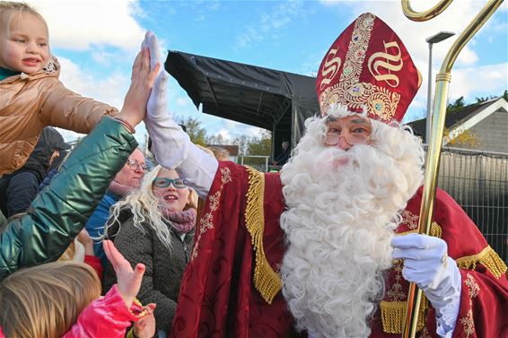 Lommel - Sinterklaas kwam aan in Lommel Barrier