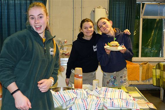 Smakelijke burgerdag Chiro 't Fonteintje - Beringen