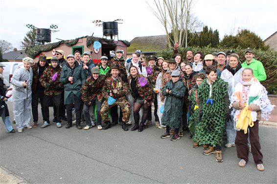 Sneeuw na de stoet, feest tot in de vroege uurtjes - Hechtel-Eksel