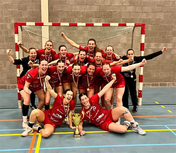 Sporting Pelt-dames kampioen, maar geen promotie - Pelt