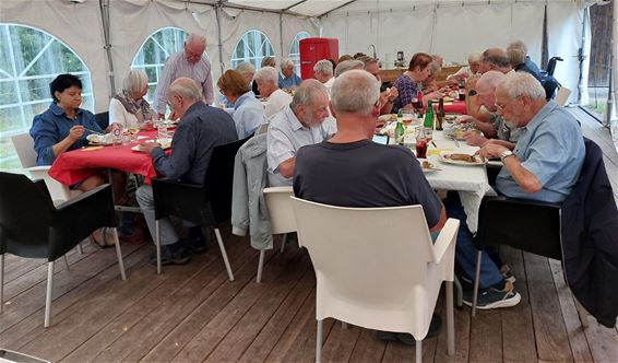 Sportiviteit en gezelligheid bij Neos Lommel - Lommel