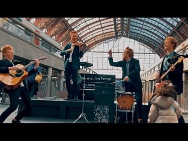 Station gaat los op Bach met Floris and the Flames - Bocholt & Pelt