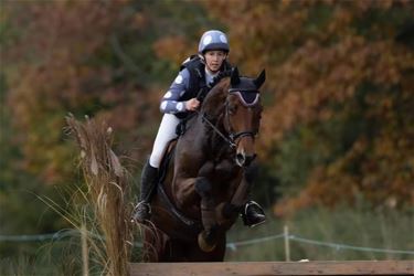Stefanie Brans samen met Samira van de Trepkes - Lommel